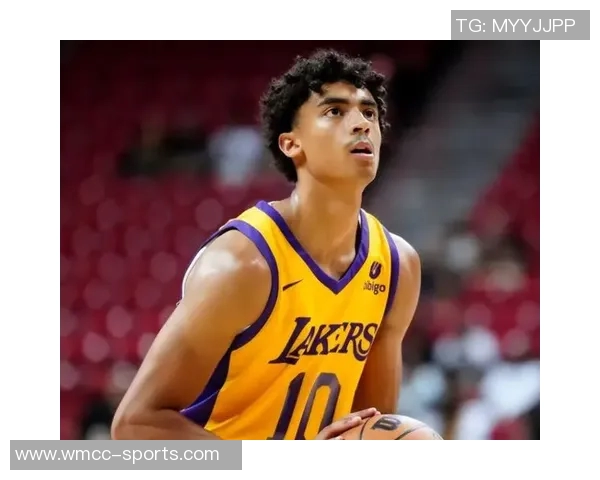 湖人应稳住里夫斯以过渡年为契机构建未来球队蓝图